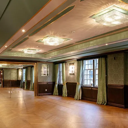 Windsor Arms Hotel-3
